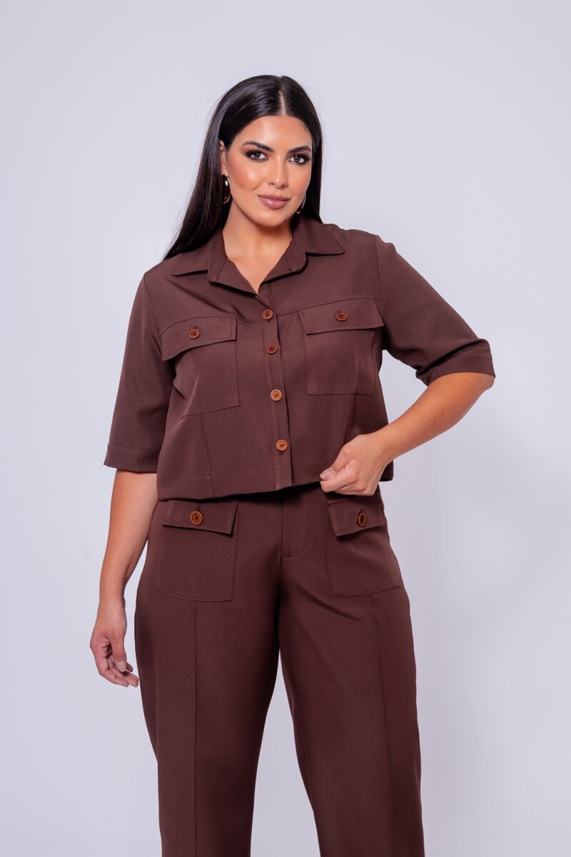 roupa-feminina-blusa-calca-marrom.jpeg